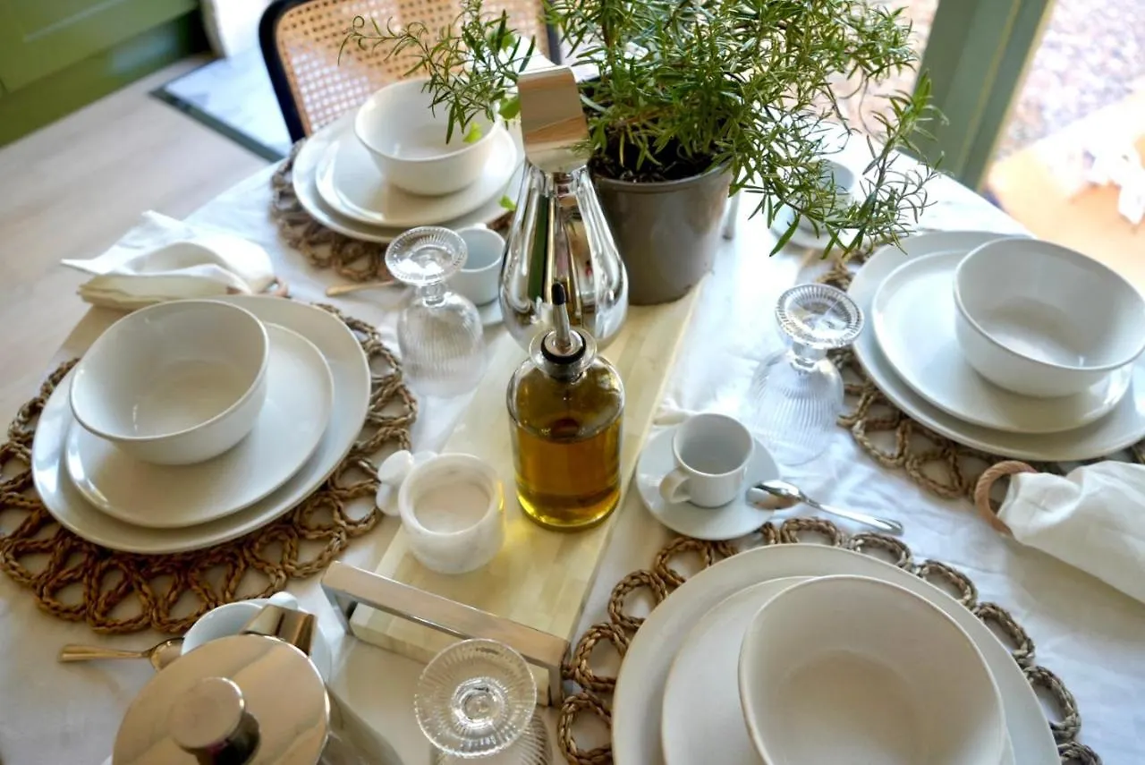 Spring Stays Cosy 2-Bed Residence With Free Parking London 0*,  United Kingdom