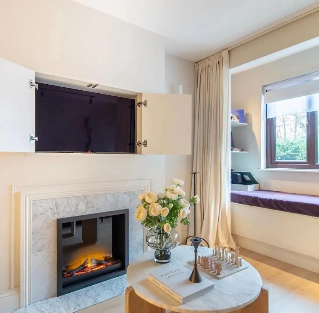Spring Stays Cosy 2-Bed Residence With Free Parking London 0*,  United Kingdom